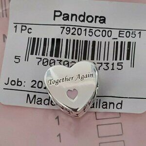 AUTH PANDORA STERLING SILVER *UK EXCLUSIVE* TOGETHER AGAIN CHARM 792015C00_E051